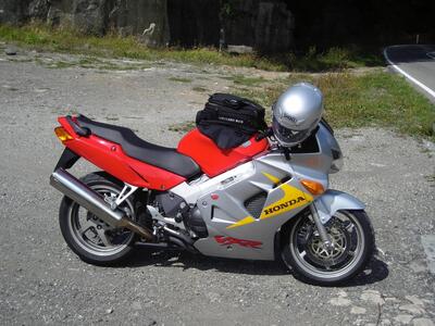 Honda VFR800 "50esimo" d'epoca
