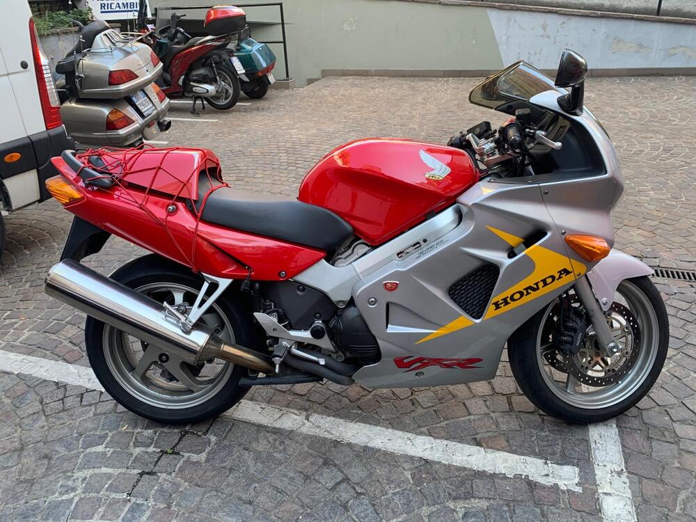 Honda VFR800 "50esimo" (2)