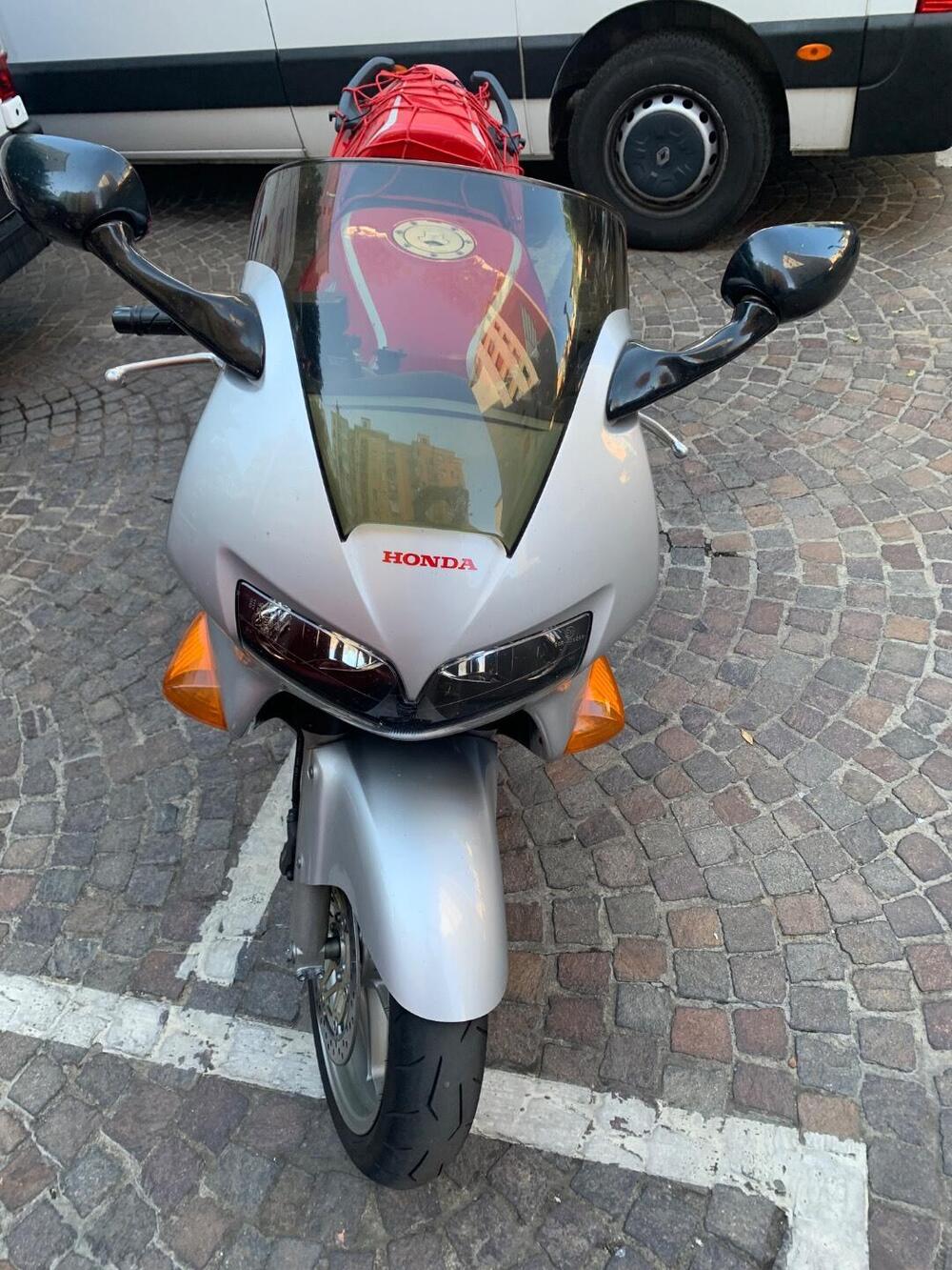 Honda VFR800 "50esimo" (4)