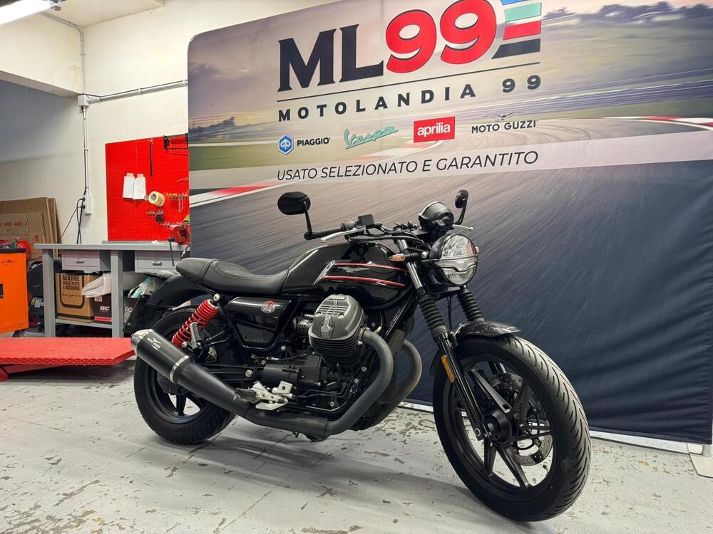 Moto Guzzi V7 Stone Special Edition (2022 - 25) (7)