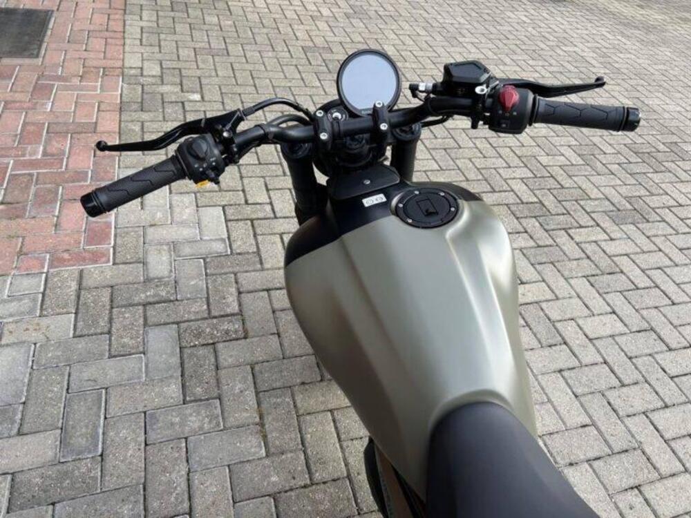 Royal Enfield Guerrilla 450 (2024 - 26) (8)