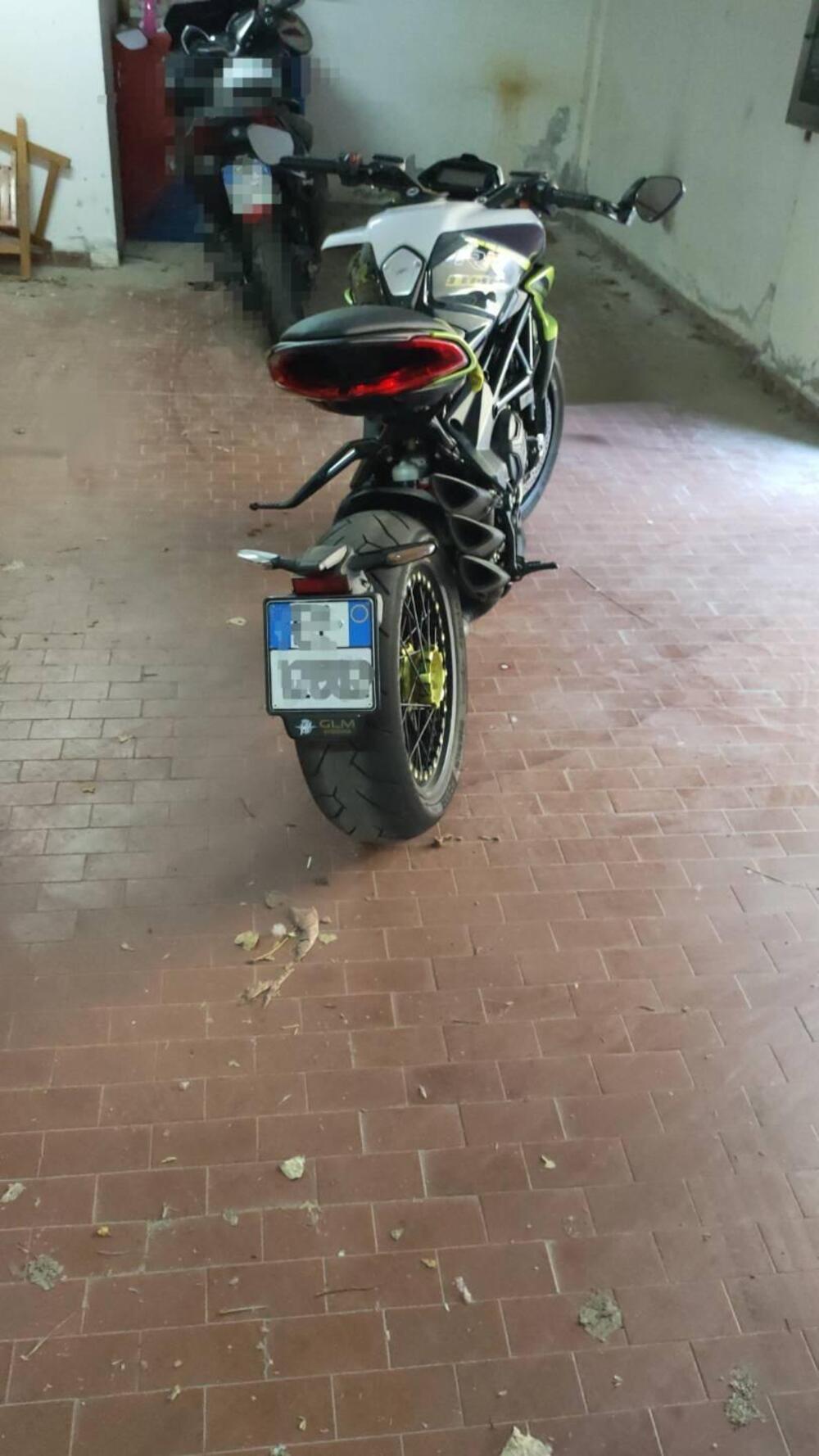 MV Agusta Dragster 800 RR (2021 - 23) (6)