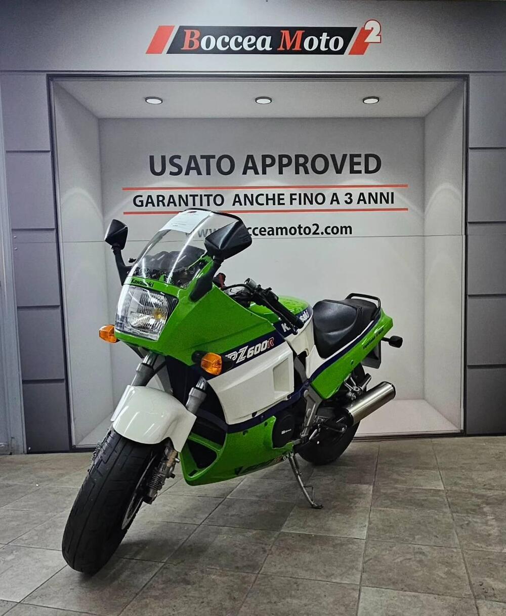Kawasaki GPZ 600 (3)