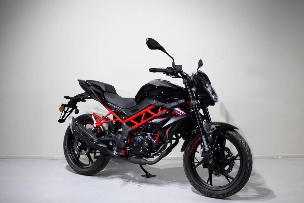 Benelli BN 125 (2026) (2)