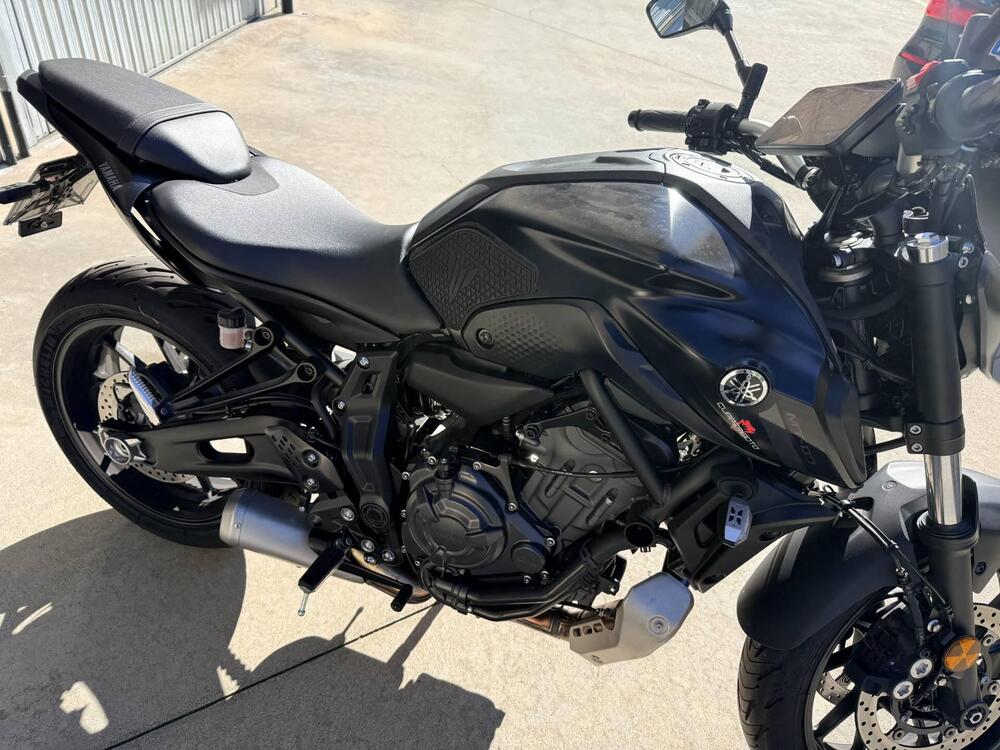 Yamaha MT-07 Pure (2023 - 25) (3)