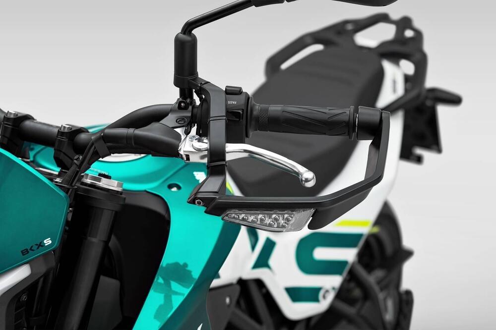 Benelli BKX 125 S (2026) (12)