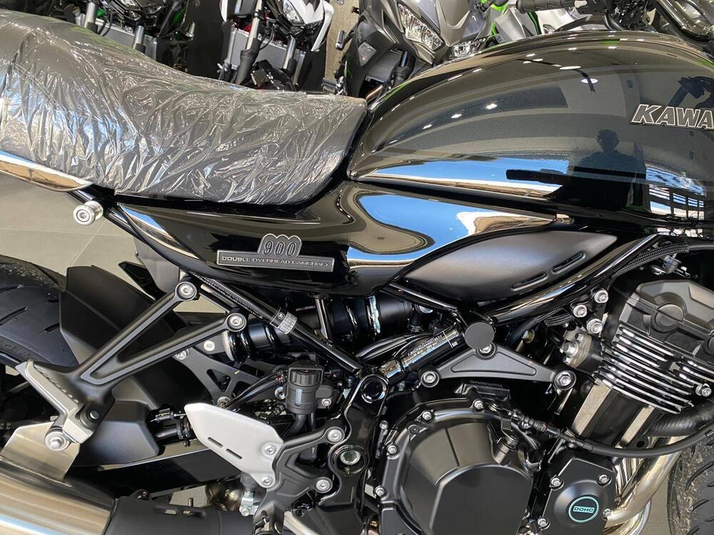 Kawasaki Z 900 RS Black Ball Edition (2026) (5)
