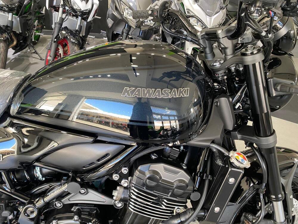 Kawasaki Z 900 RS Black Ball Edition (2026) (6)