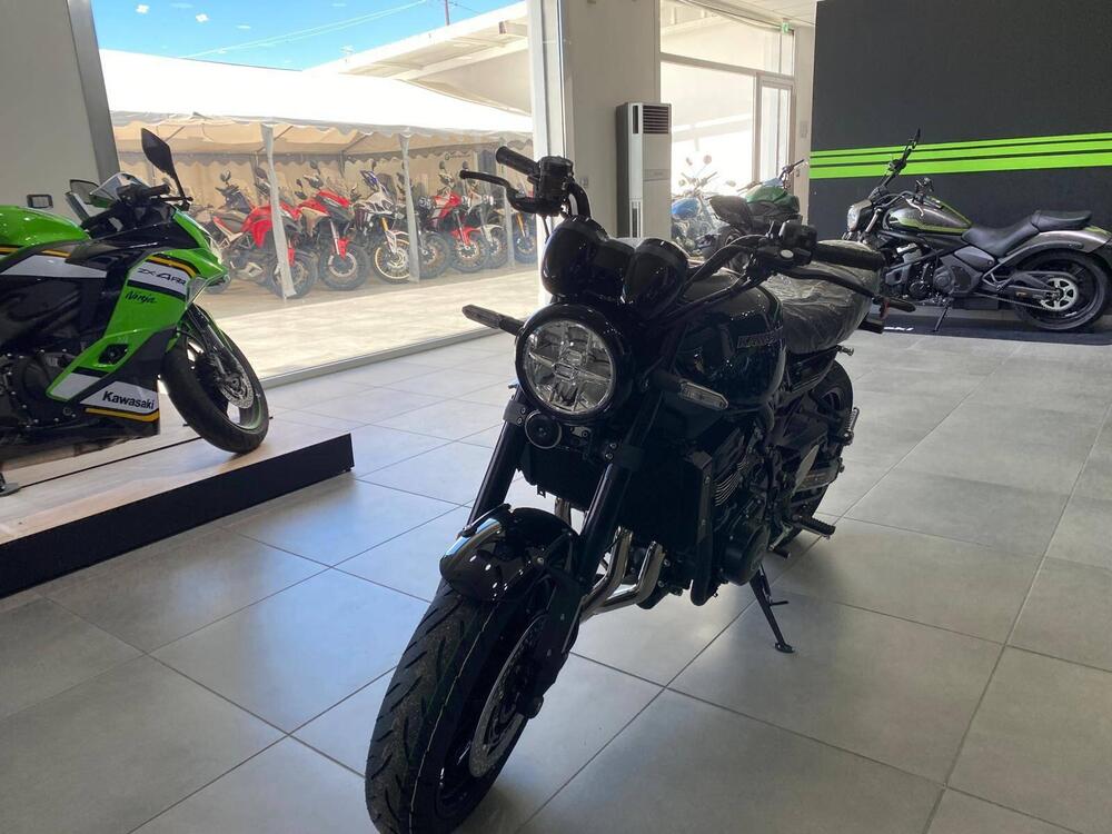 Kawasaki Z 900 RS Black Ball Edition (2026) (2)