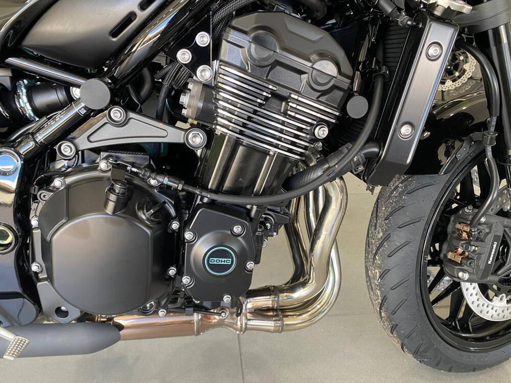 Kawasaki Z 900 RS Black Ball Edition (2026) (10)