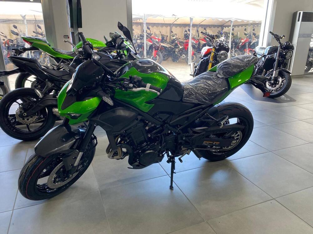 Kawasaki Z 900 (2025 - 26) (3)