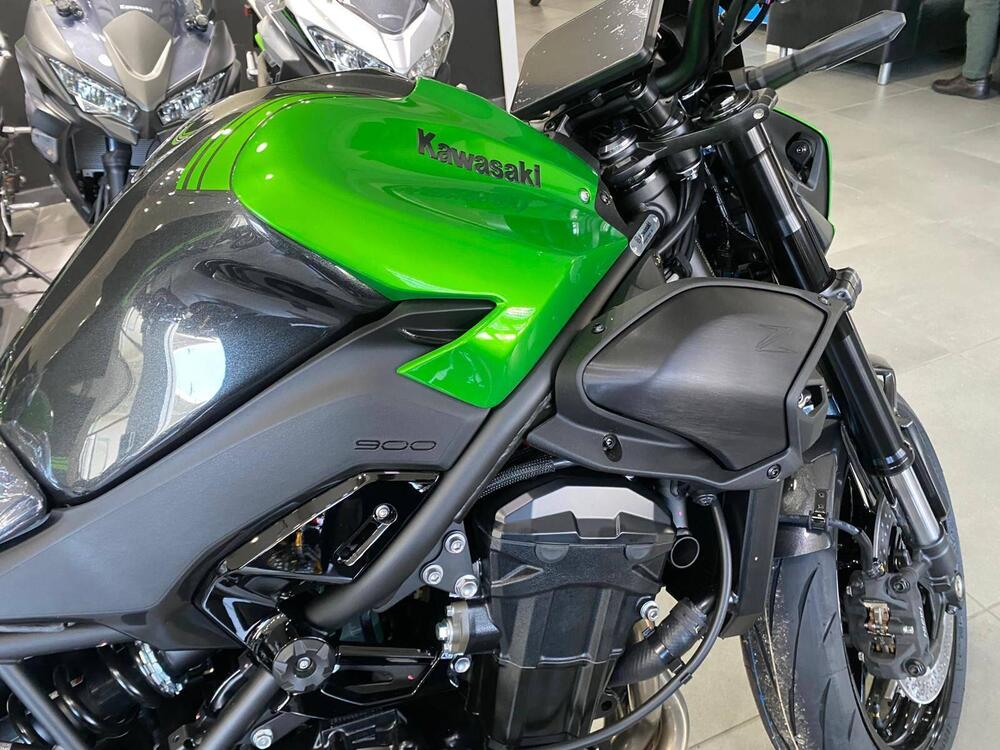 Kawasaki Z 900 (2025 - 26) (5)