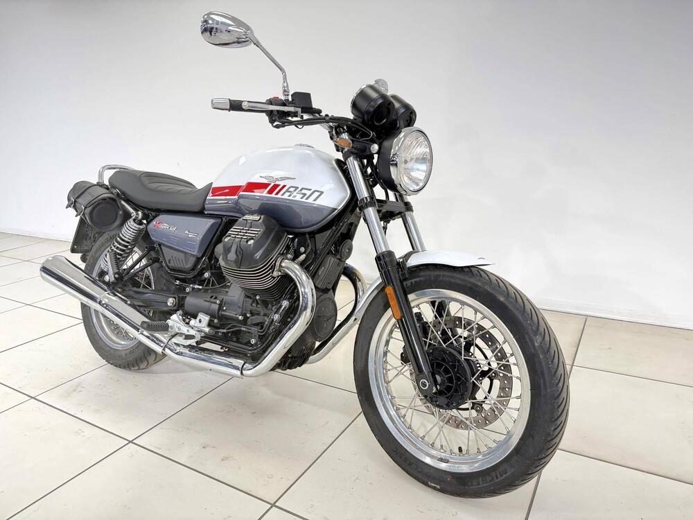 Moto Guzzi V7 Special (2021 - 24) (4)