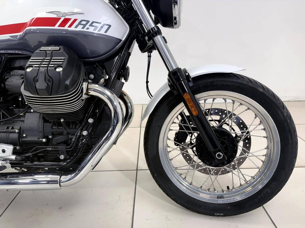 Moto Guzzi V7 Special (2021 - 24) (12)