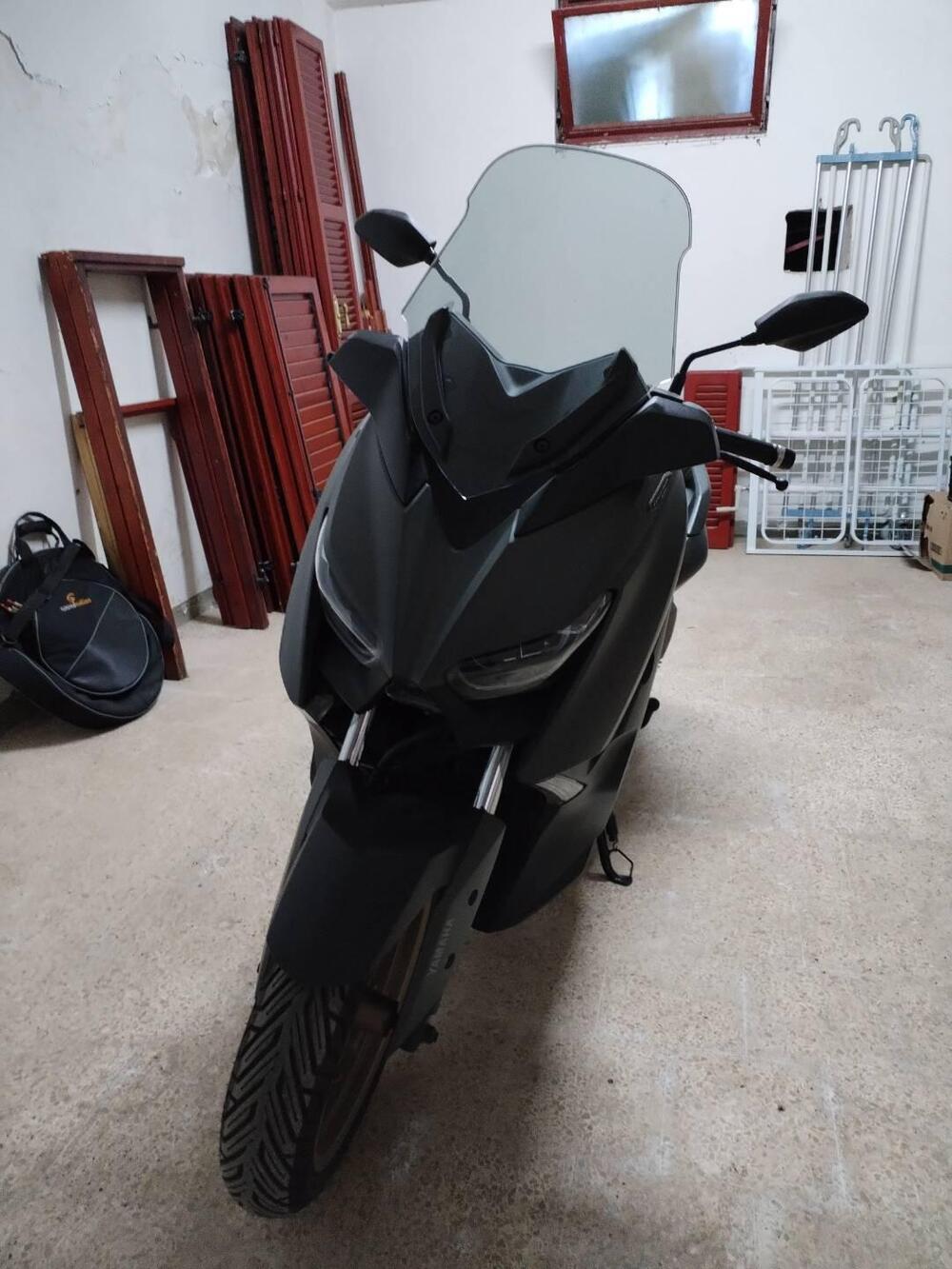 Yamaha X-Max 300 Tech Max (2021 - 24) (12)