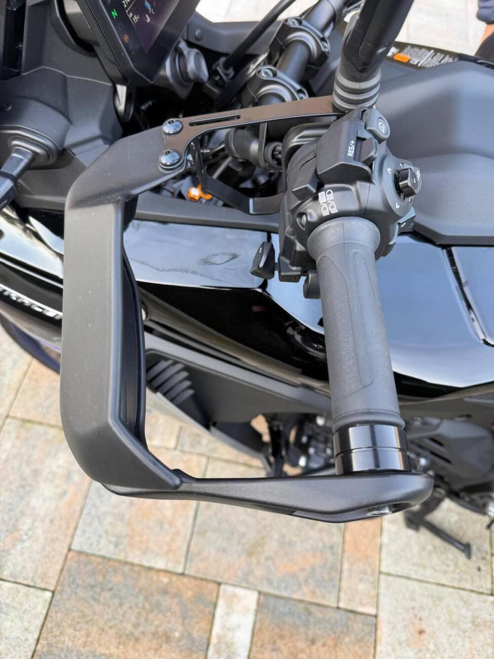 Yamaha Tracer 9 GT+ Y-AMT (2025 - 26) (4)