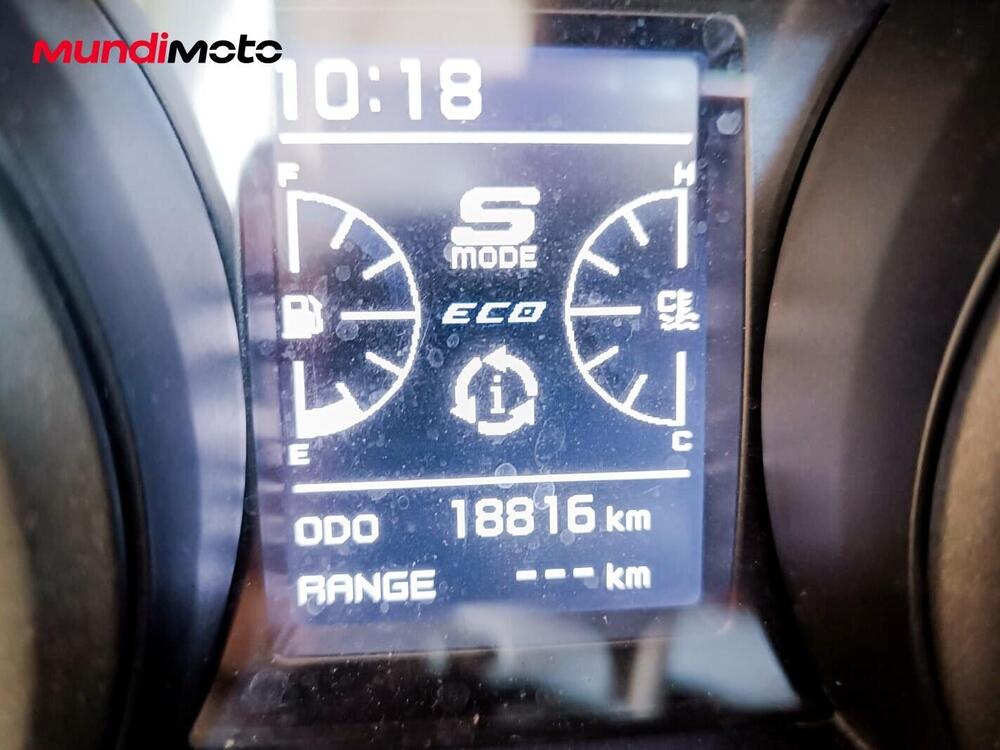 Yamaha T-Max 560 (2020 - 21) (12)