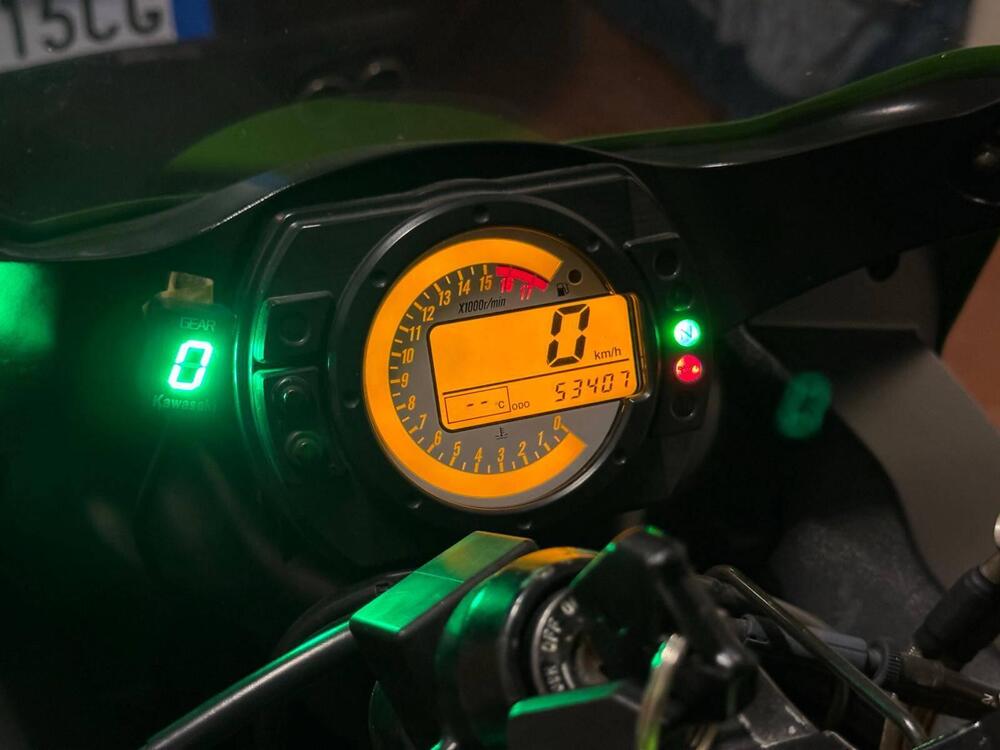 Kawasaki Ninja 636 ZX-6R (2003 - 04) (3)