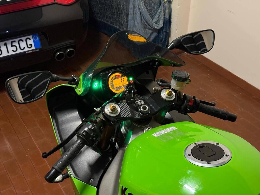 Kawasaki Ninja 636 ZX-6R (2003 - 04) (5)