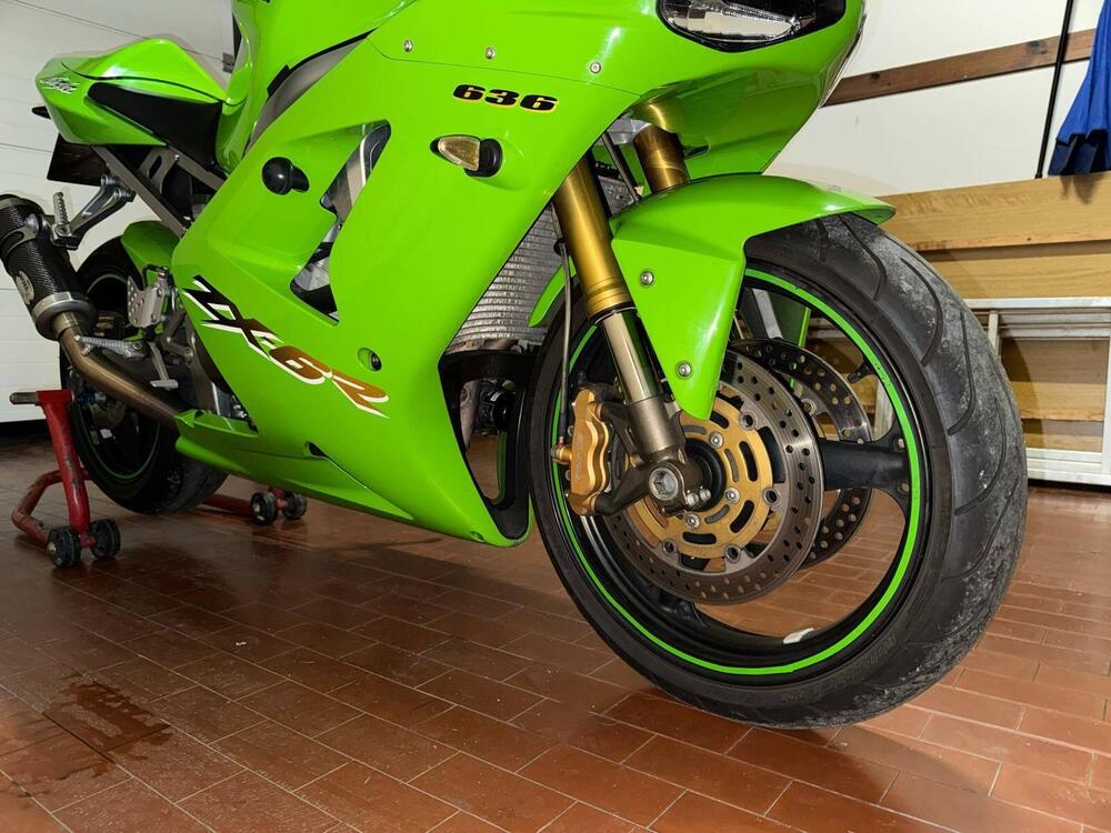 Kawasaki Ninja 636 ZX-6R (2003 - 04) (6)