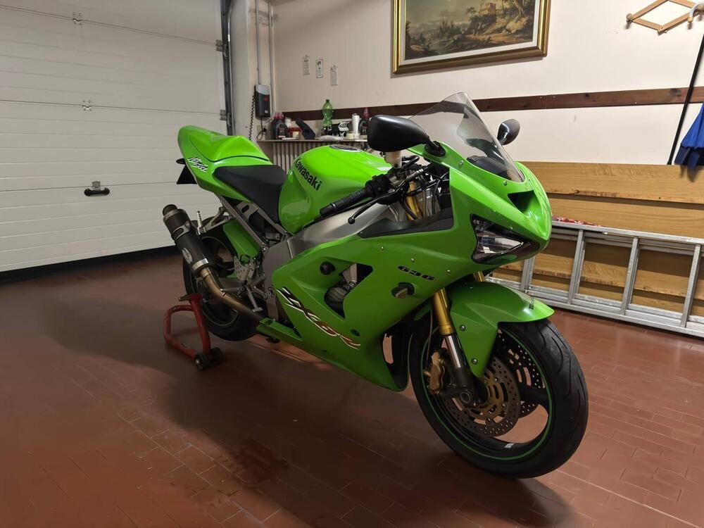 Kawasaki Ninja 636 ZX-6R (2003 - 04) (11)
