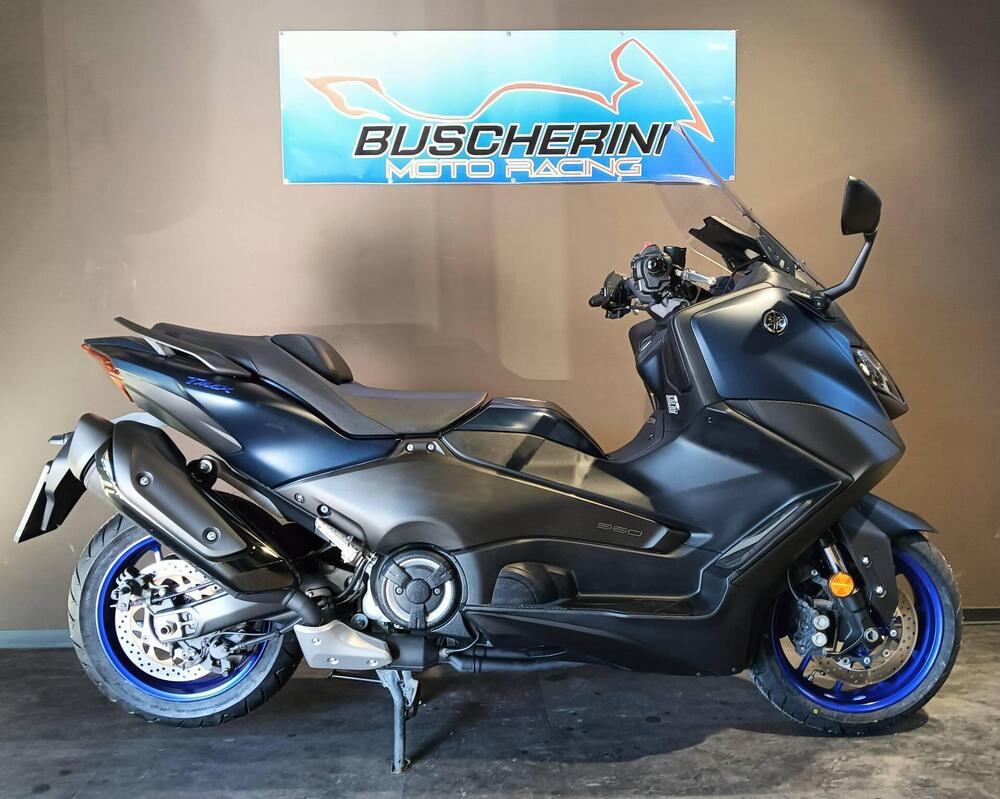 Yamaha T-Max 560 (2022 - 24) (4)