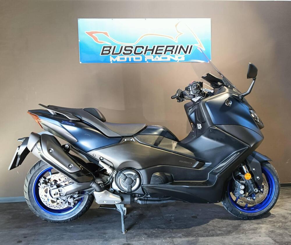 Yamaha T-Max 560 (2022 - 24) (5)