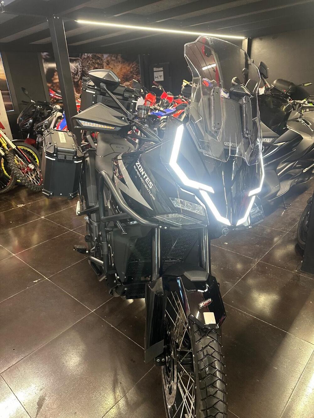 Zontes ZT703-F (2025 - 26) (5)