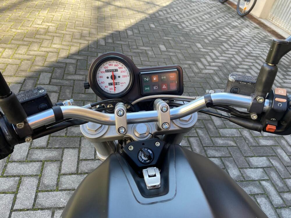 Ducati Monster 600 Dark (1998 - 01)