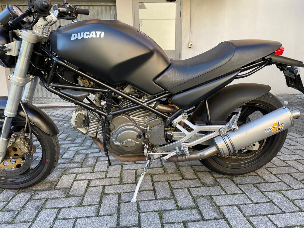Ducati Monster 600 Dark (1998 - 01) (2)