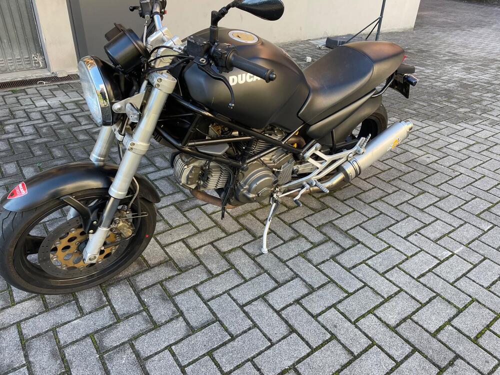 Ducati Monster 600 Dark (1998 - 01) (3)