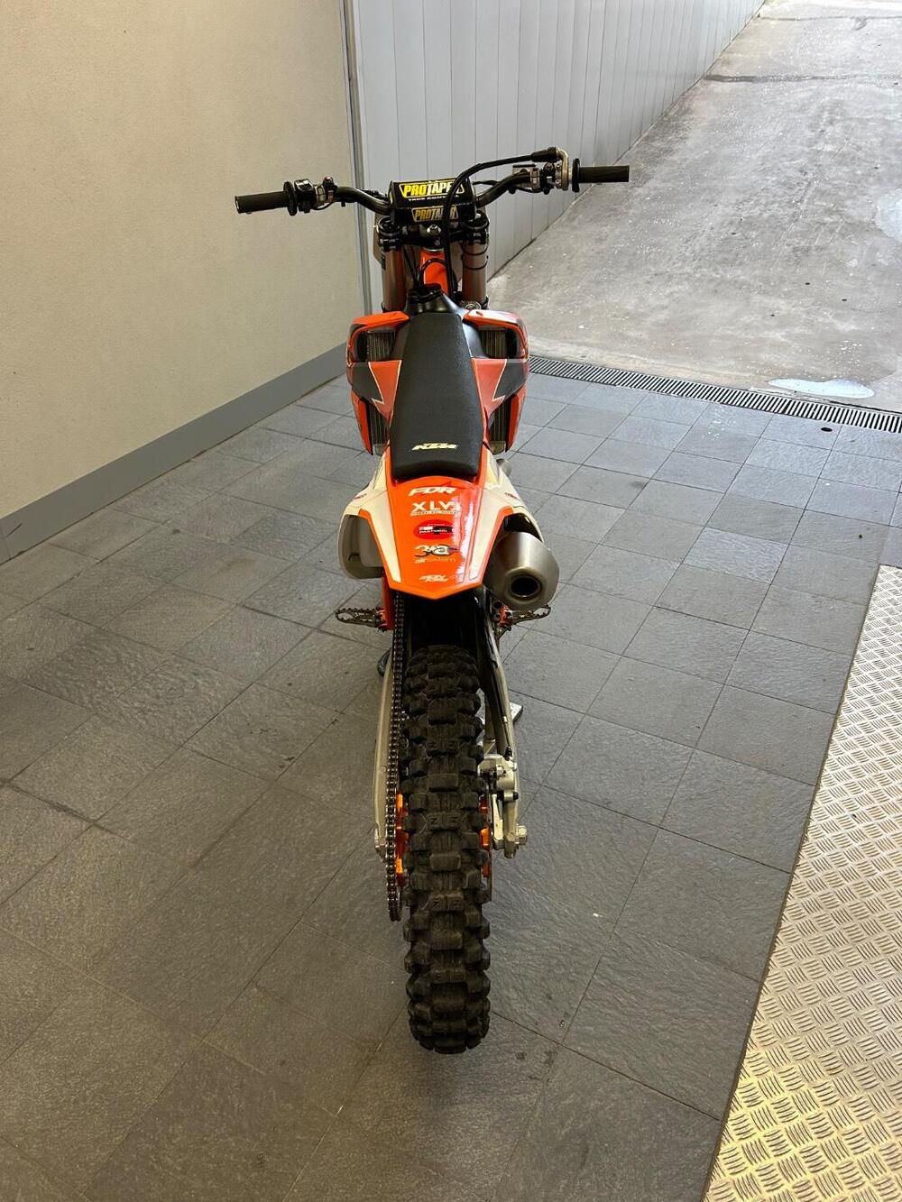 KTM 250 SX-F (2018) (4)