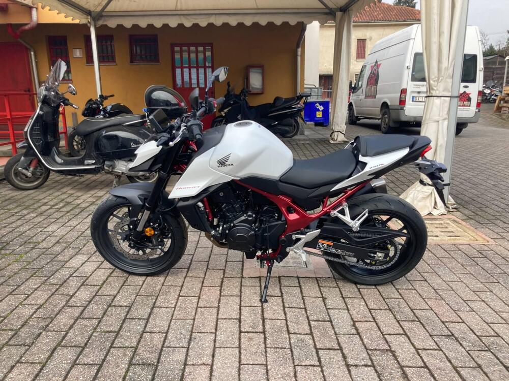 Honda CB 750 Hornet (2025)