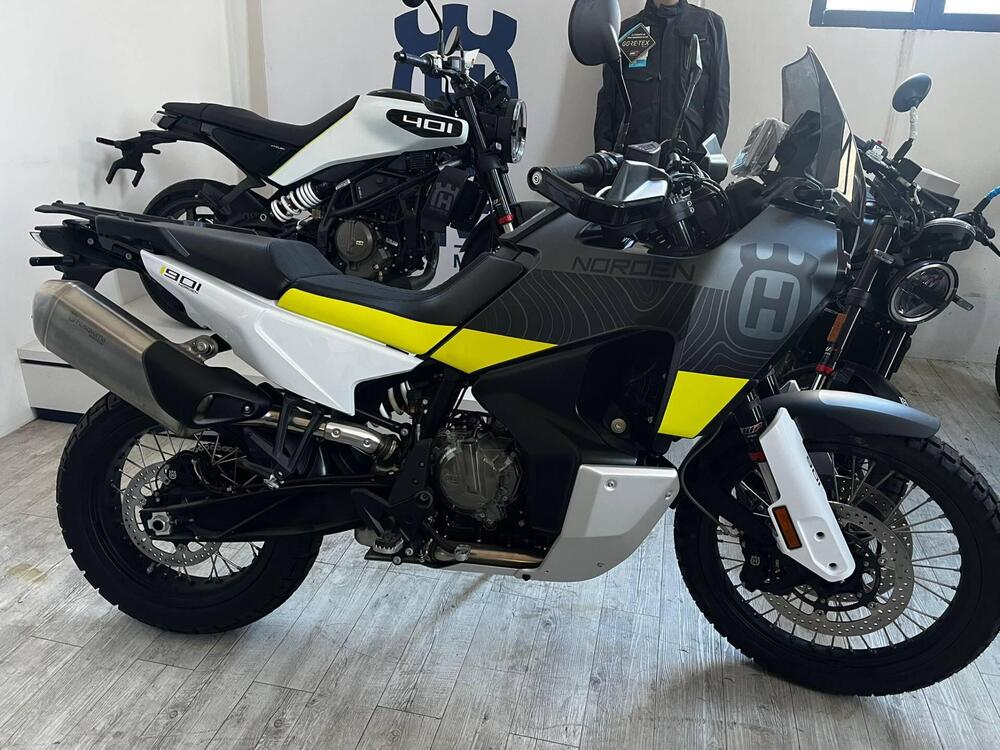 Husqvarna Norden 901 (2022 - 26)