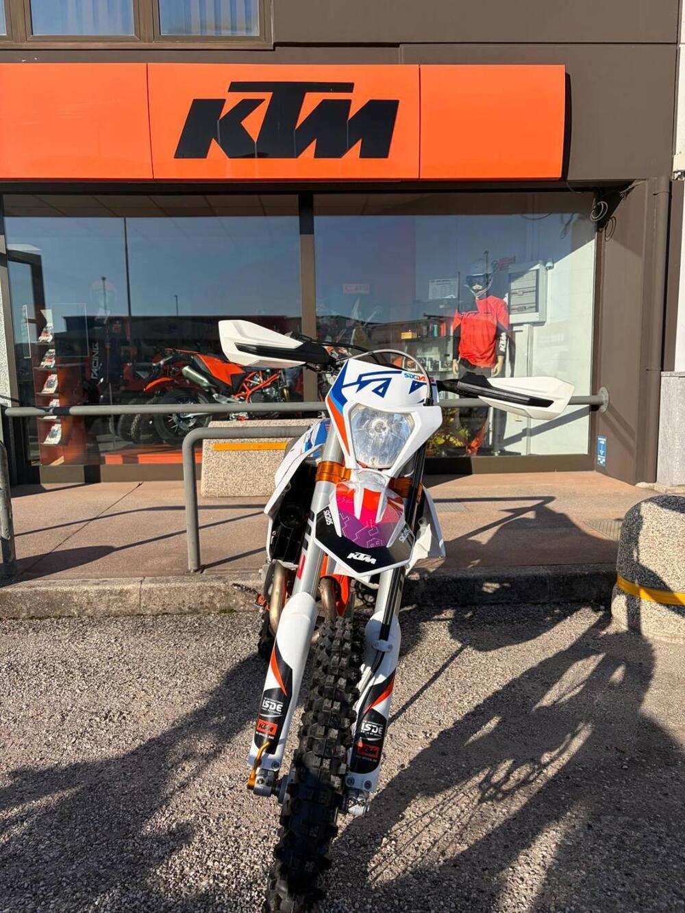 KTM 350 EXC-F Six Days (2022) (3)
