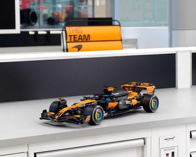 F1. LEGO celebra la McLaren campione del mondo: arriva la MCL39 in scala 1:8