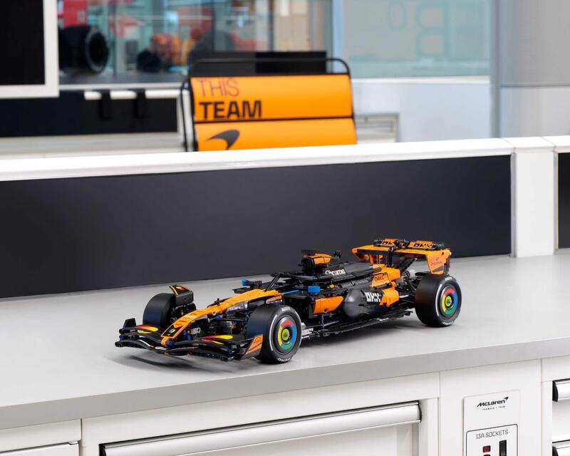 F1. LEGO celebra la McLaren campione del mondo: arriva la MCL39 in scala 1:8