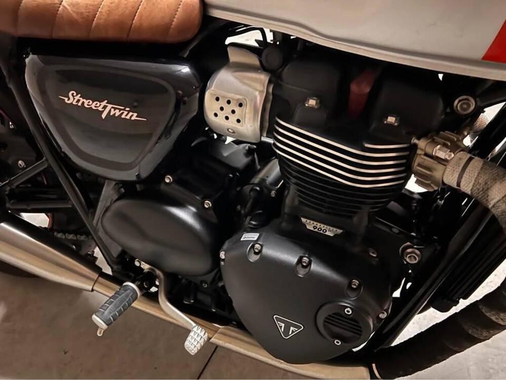 Triumph Street Twin 900 (2016) (3)