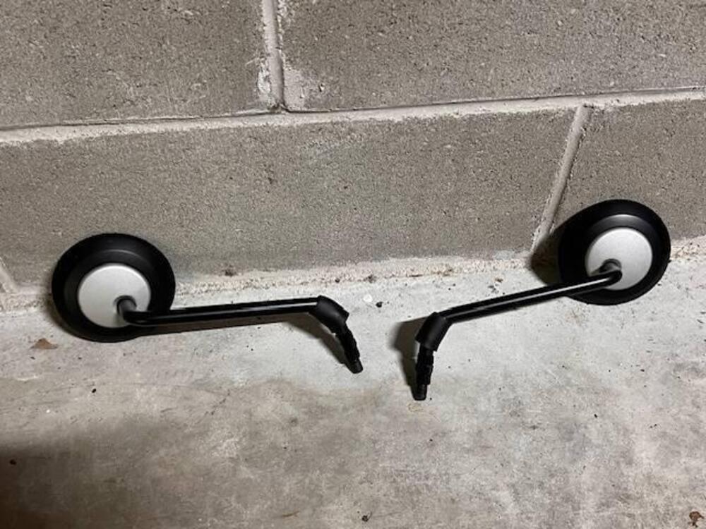 Triumph Street Twin 900 (2016) (11)