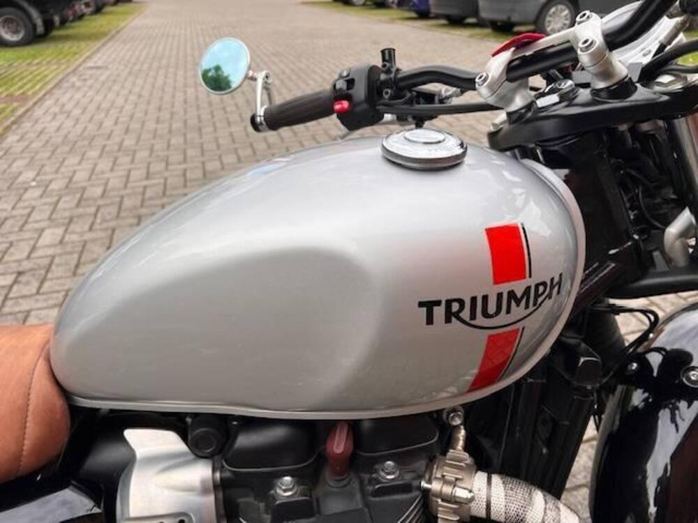 Triumph Street Twin 900 (2016) (15)