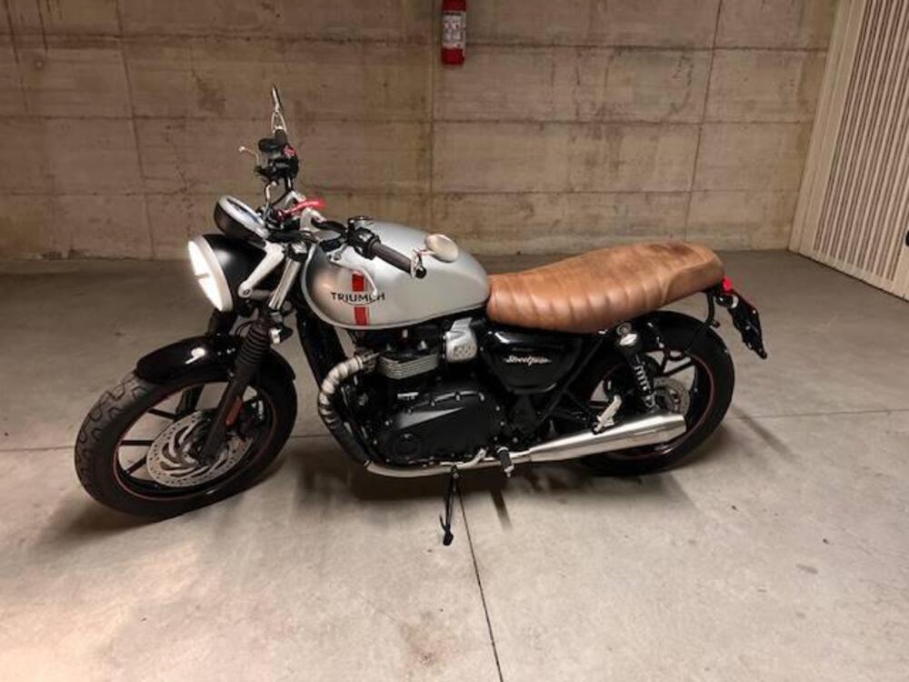 Triumph Street Twin 900 (2016) (18)