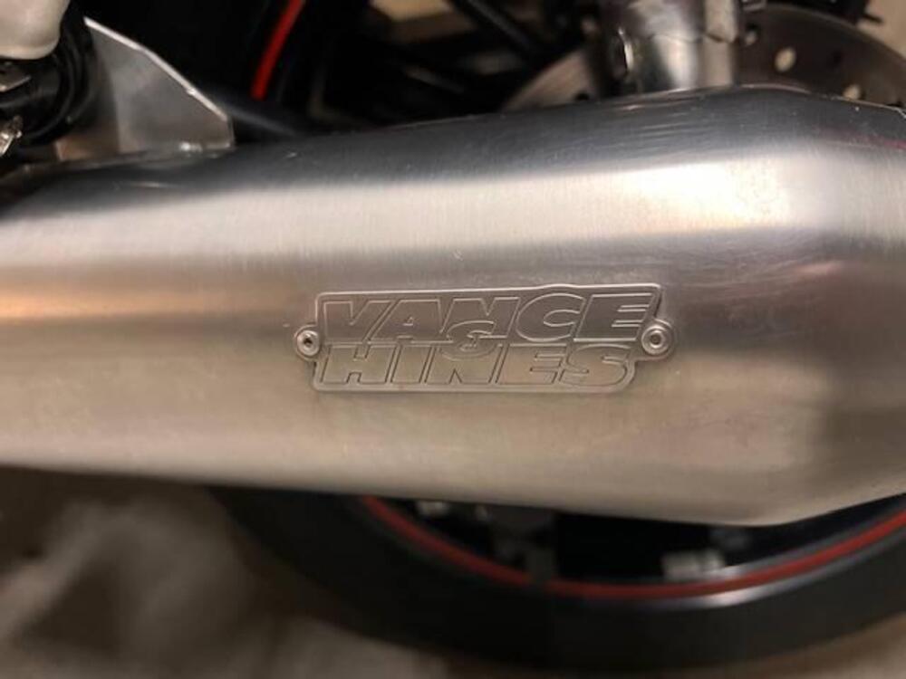 Triumph Street Twin 900 (2016) (20)