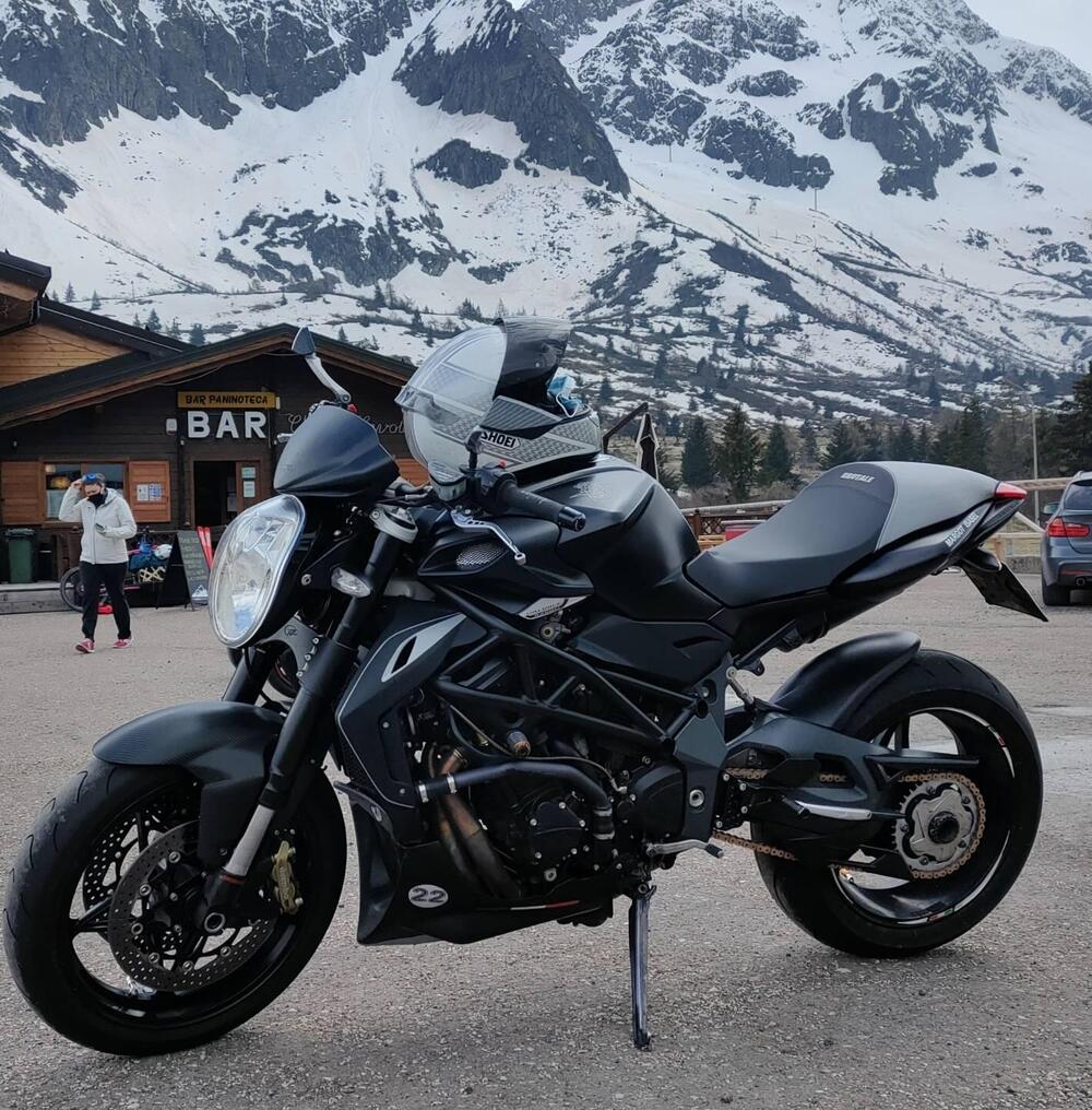 MV Agusta Brutale 920 (2011 - 12) (3)