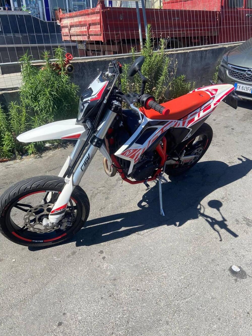 Betamotor RR 125 4T Motard LC (2021 - 23) (2)