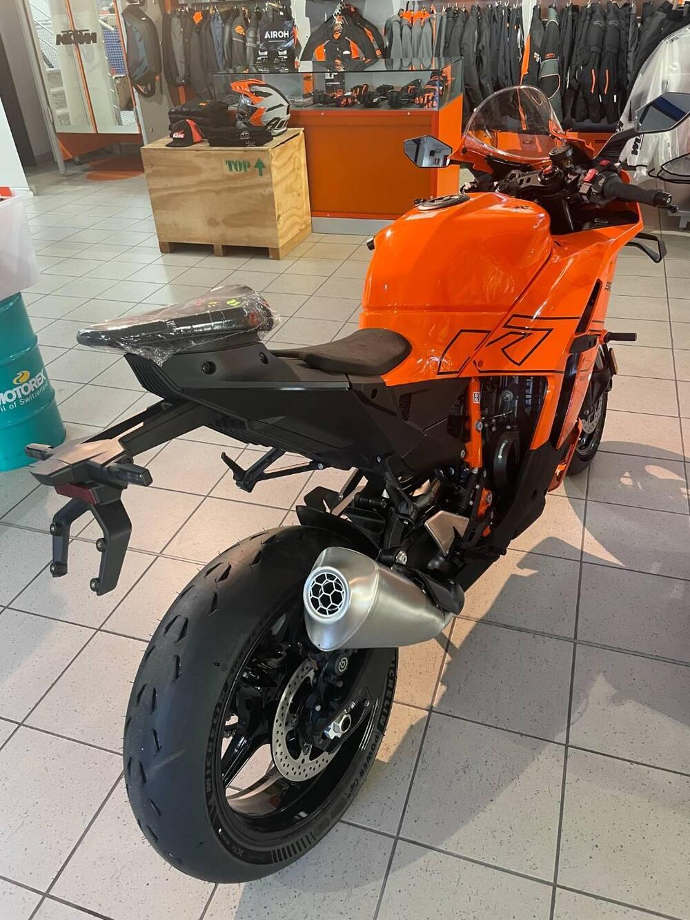 KTM 990 RC R (2026) (3)