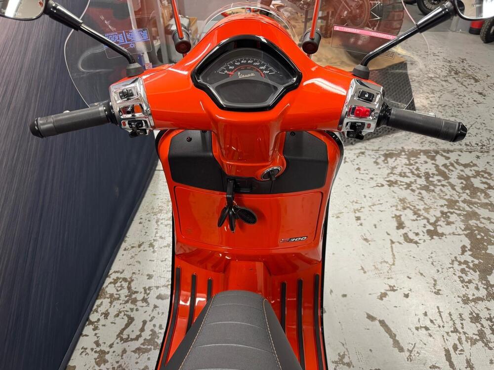 Vespa GTS 300 Super Sport (2023 - 24) (14)