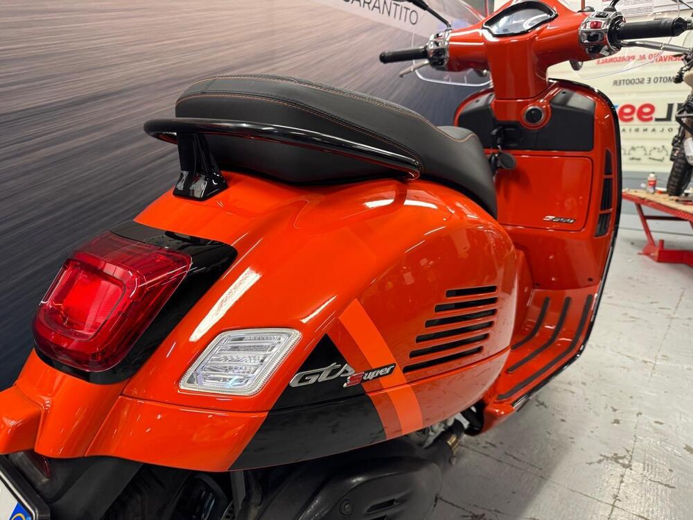 Vespa GTS 300 Super Sport (2023 - 24) (15)