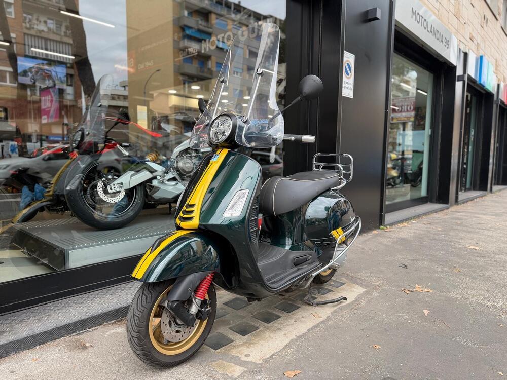 Vespa GTS 300 Super Racing Sixties Hpe (2021 - 22) (10)