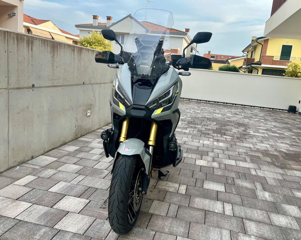 Honda X-ADV 750 DCT Gravel (2021 - 24) (2)