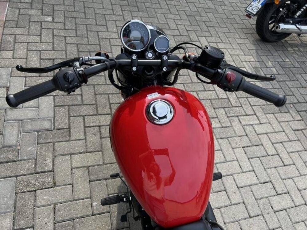 Royal Enfield Meteor 350 (2021 - 26) (2)